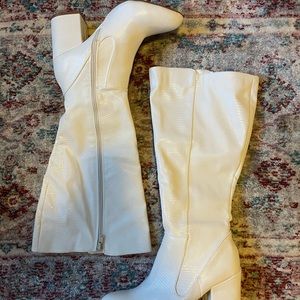 Journey Collection Extra-Wide Calf Tavia Boots